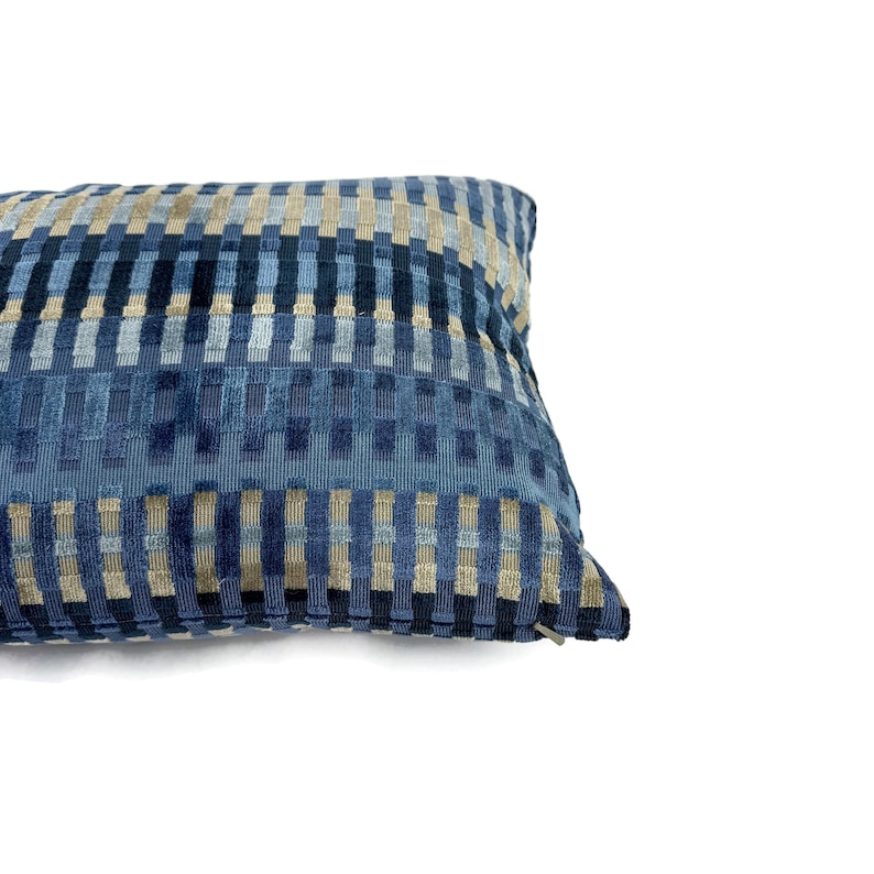 Lee Jofa Picket in Night Sky Lumbar Pillow Cover Select your size Blue Stripe Velvet Rectangle Cushion Case zdjęcie 4