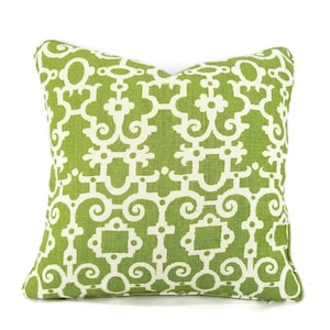 Raoul Textiles - George Smith Stella in the color Wheatgrass Pillow Cover - Grass Green and White Trellis Linen with Self-Welt 20&quot; x 20&quot;