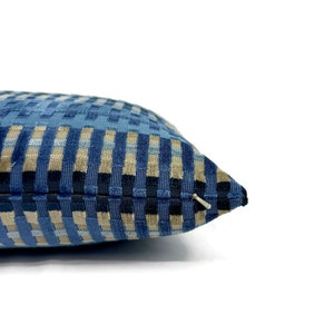 Lee Jofa Picket in Night Sky Lumbar Pillow Cover Select your size Blue Stripe Velvet Rectangle Cushion Case zdjęcie 3