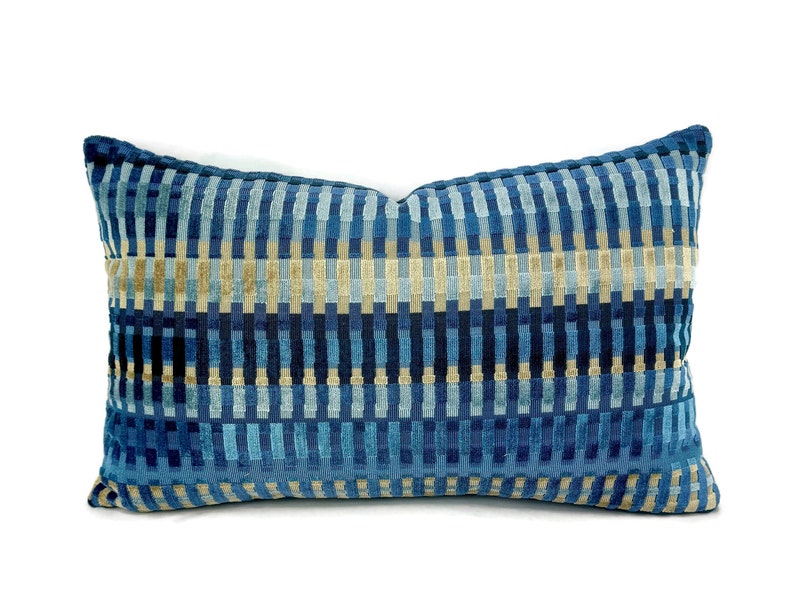 Lee Jofa Picket in Night Sky Lumbar Pillow Cover Select your size Blue Stripe Velvet Rectangle Cushion Case zdjęcie 1