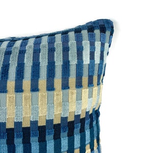 Lee Jofa Picket in Night Sky Lumbar Pillow Cover Select your size Blue Stripe Velvet Rectangle Cushion Case zdjęcie 2