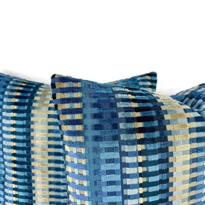 Lee Jofa Picket in Night Sky Pillow Cover Select your size Blue Stripe Velvet Cushion Case zdjęcie 3