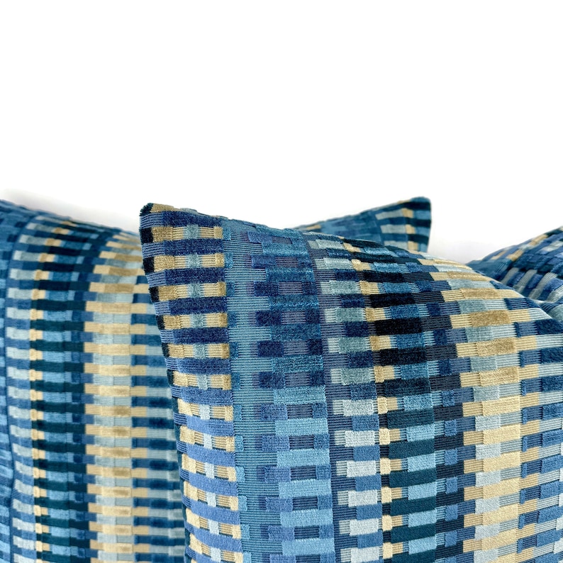 Lee Jofa Picket in Night Sky Pillow Cover Select your size Blue Stripe Velvet Cushion Case zdjęcie 3