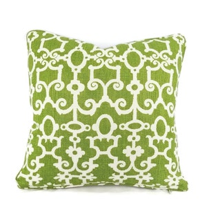 Raoul Textiles - George Smith Stella in the color Wheatgrass Pillow Cover - Grass Green and White Trellis Linen with Self-Welt 20&quot; x 20&quot;