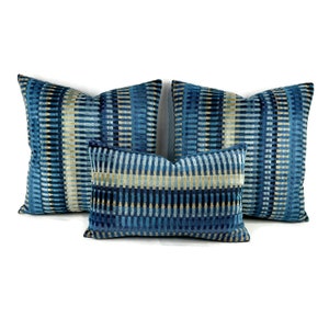 Lee Jofa Picket in Night Sky Lumbar Pillow Cover Select your size Blue Stripe Velvet Rectangle Cushion Case zdjęcie 5