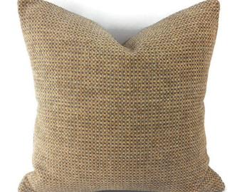 Funda de almohada Brunschwig & Fils Sharpei Chenille Geométrica en color Cadet