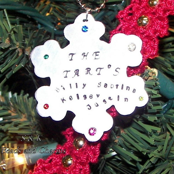 personalized Family chirstmas ornament  snow flake, Custom Hand stamped gifts, personalized gift for christmas, handstamped jewelry