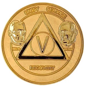 Serenity Prayer Bill & Bob AA Founders Gold Coin 1-60 years - 24 hours 18 months 12 Step Gift Sobriety Milestone Sober Gifts Tokens