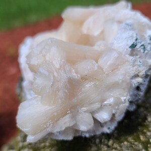 Stilbite / Zeolite Pink Peach Stone Natural Stone Geode Piece Crystal ...