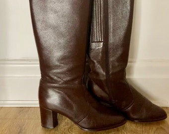 Vintage 1960’s dark brown leather block heel knee high boots UK Size 6.