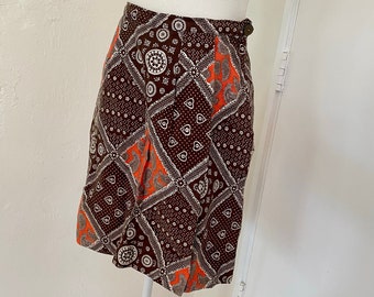 Vintage 1970s Dutchman Funky Paisley and Floral Quilt Print Brown and Orange Skort Skirt and Shorts Combo Size 28