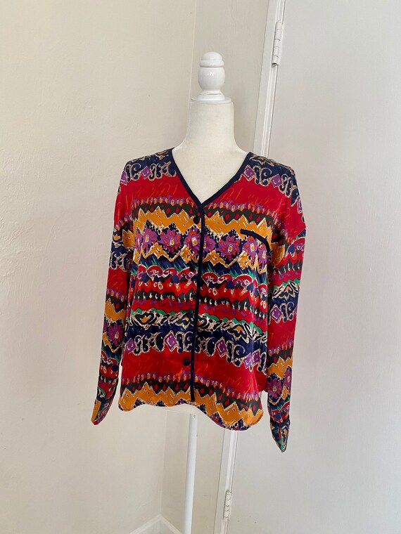 Blusa de camisa estampada con botones de seda Kathryn vintage de