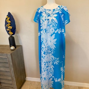 Vintage 1990s Hilo Hatties Hawaiian Maxi Dress MuMu Size Medium image 2