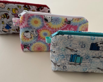 Peanuts/Snoopy Fabric Stand Up Zip Pouch (listing is for 1 pouch from 3 fabric choices)