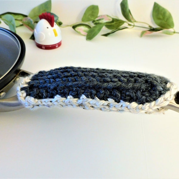 Knitted Cast Iron Pan Handle Cover