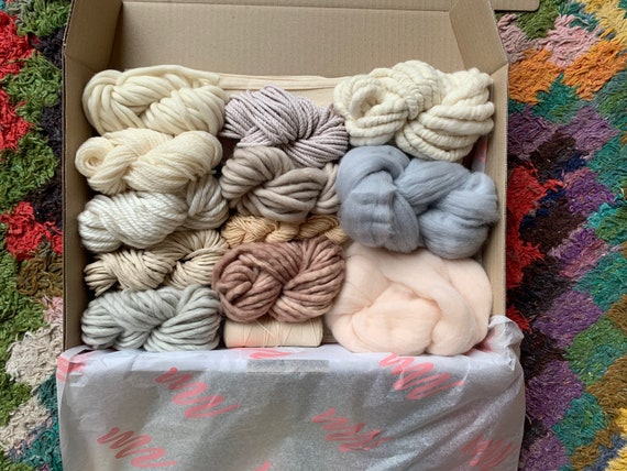 Lights Yarn and fibre pack for weaving