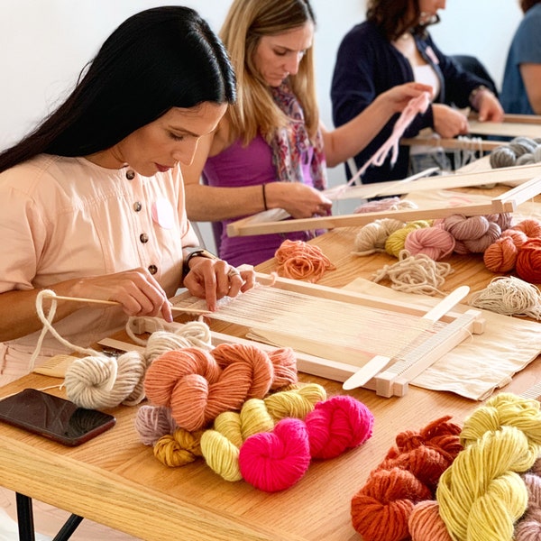 Beginner's Weaving Kit met weefgetouw, garen en gereedschappen