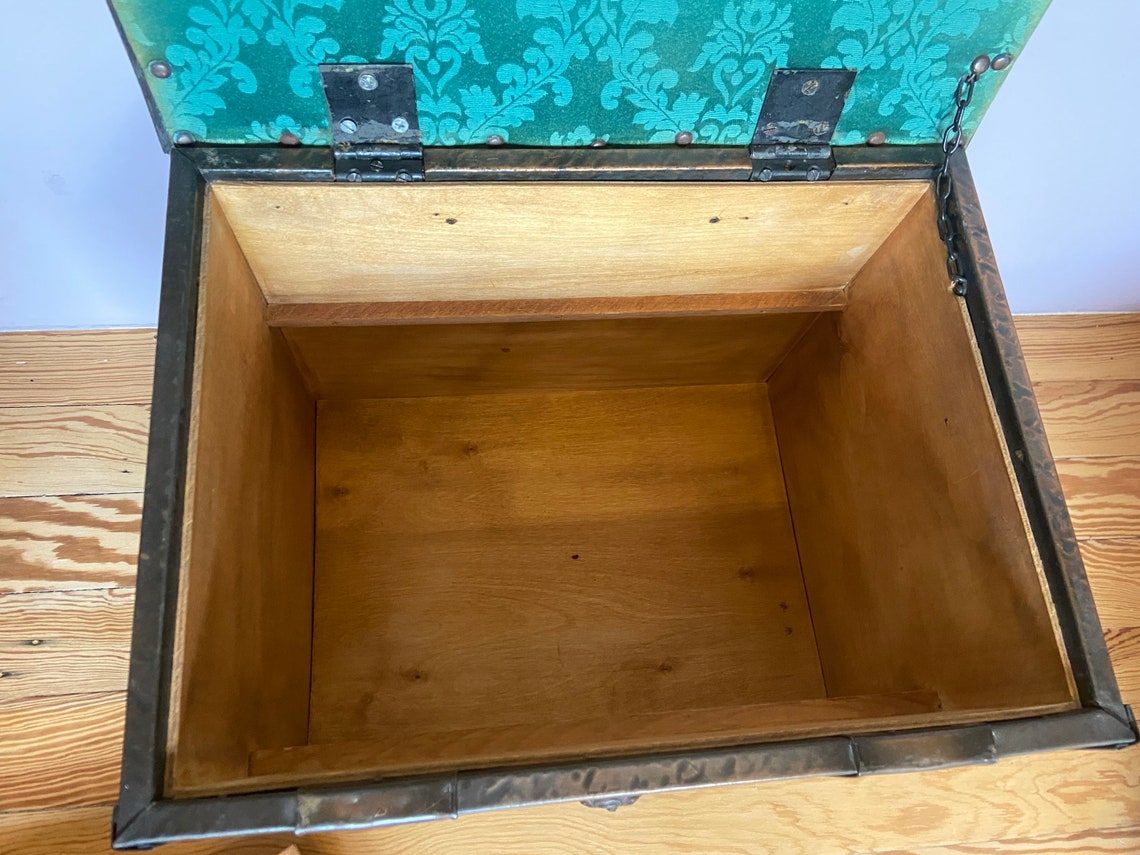 Antique English Hammered Copper Coal Box Log Box Trunk With Handles for Sewing Storage Crafts