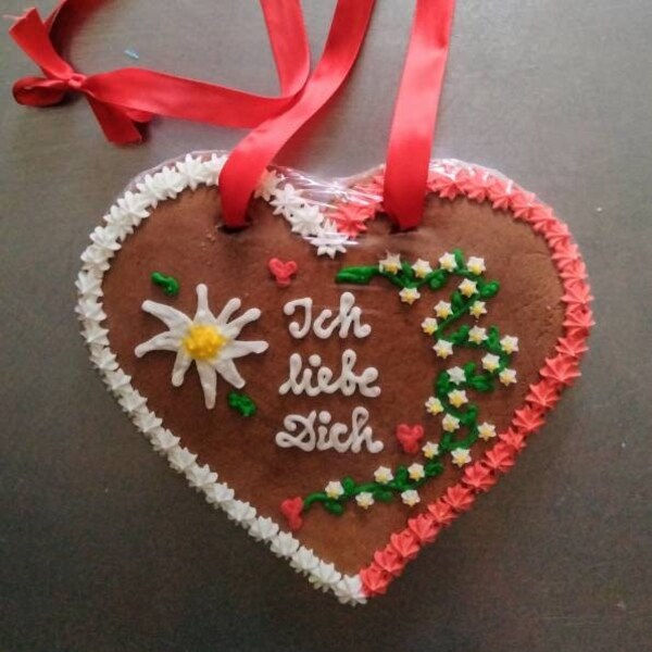 Gingerbread Heart - 8 inches (Lebkuchenherz) customizable