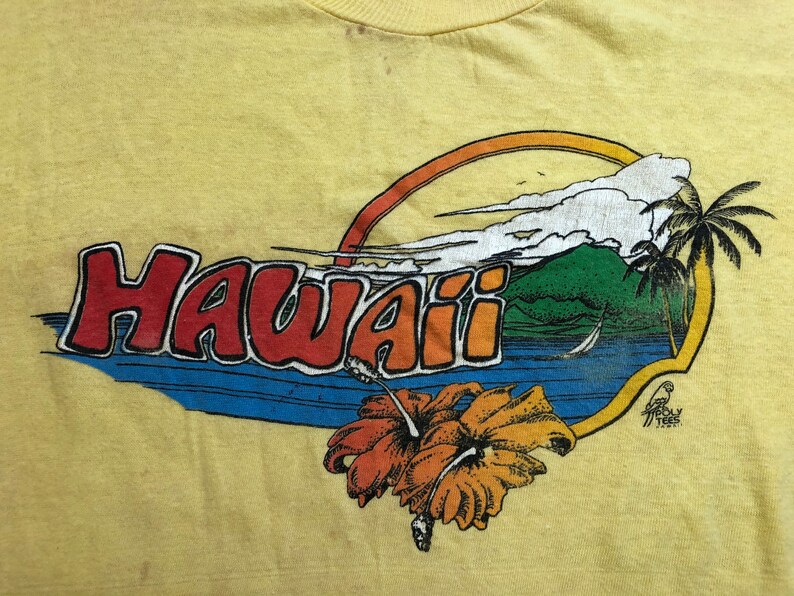 Vintage Poly Tees Hawaii Tshirt 70s 80s Yellow Parrot Ocean Landscape Cotton Shirt Size Large