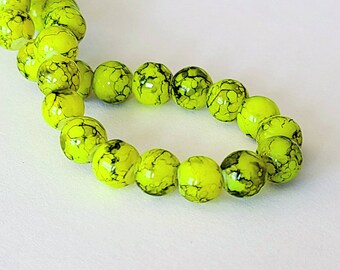 8mm 25pc. LAMPWORK /"GLOW IN THE DARK/" MIX COLORS GLASS BEADS