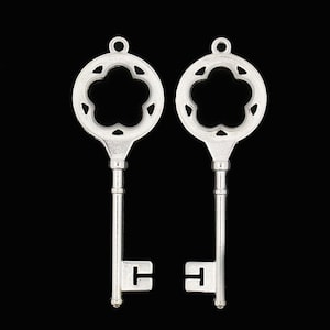 4 Large Key Pendants 77.5x26mm