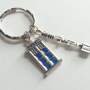 Dr Who inspired, Tardis and Sonic Screwdriver Keychain