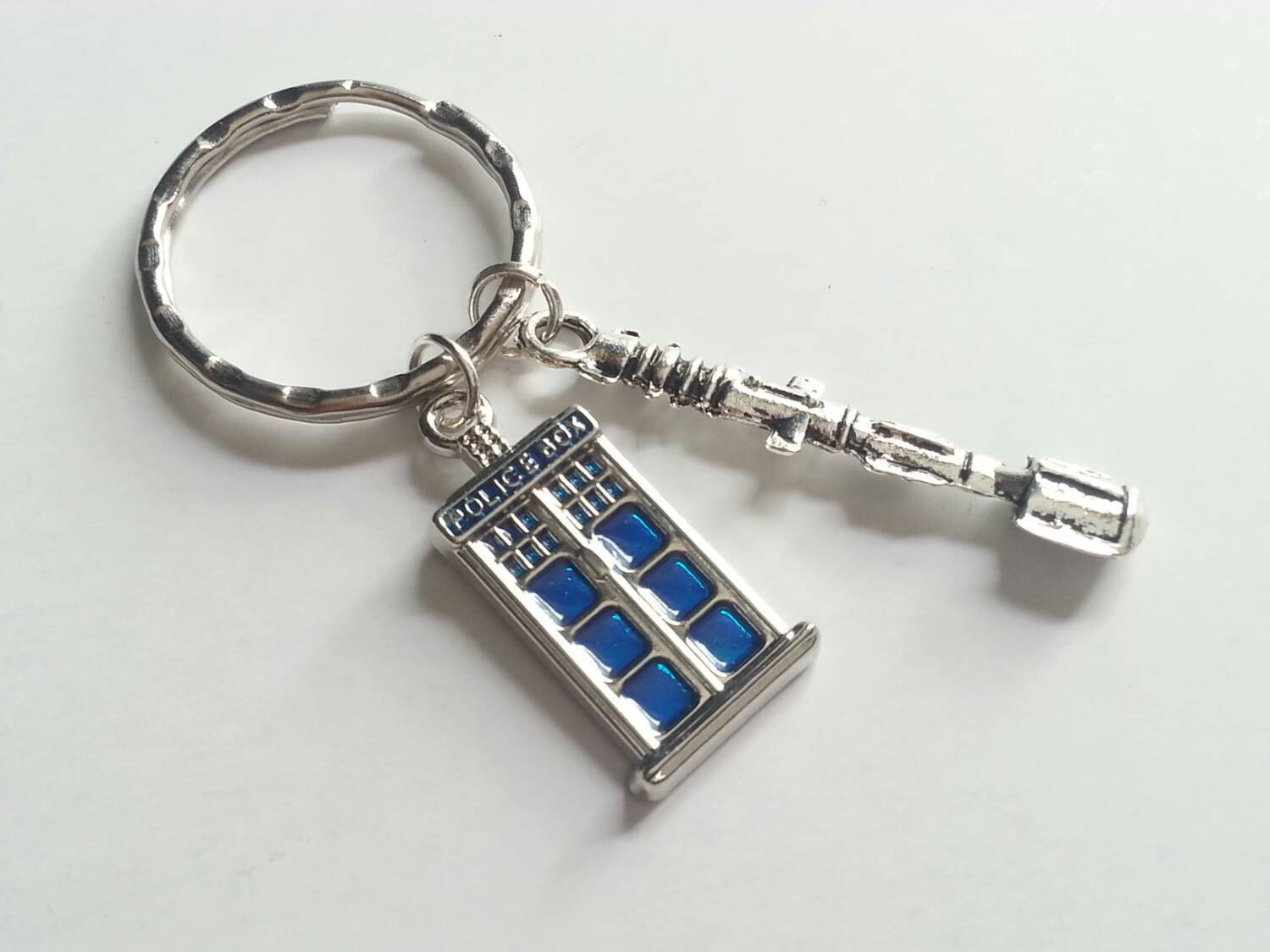 Dr Who inspired, Tardis and Sonic Screwdriver Keychain