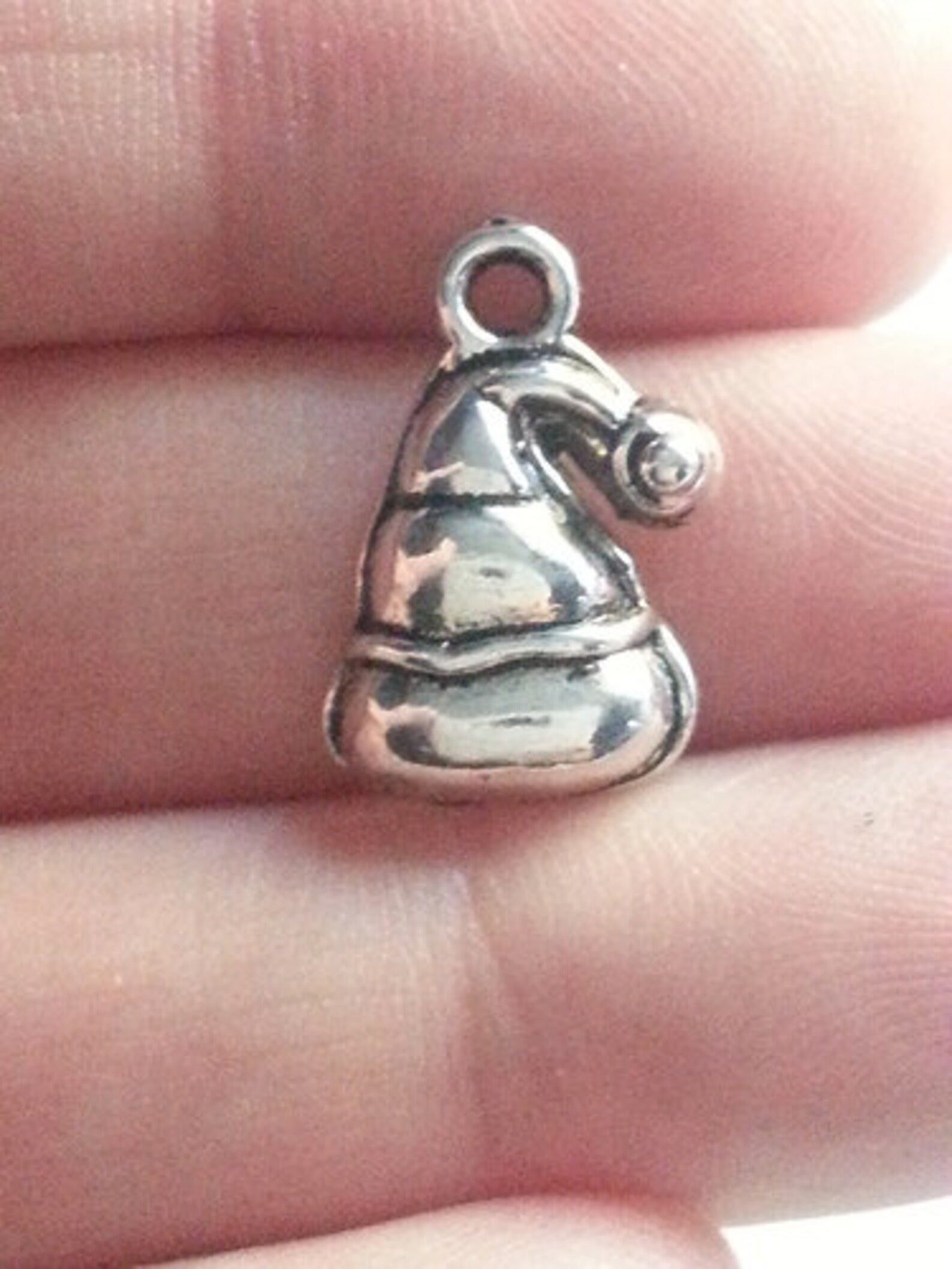 10 Santa Hat Charms Silver Christmas Charms Pendants Etsy