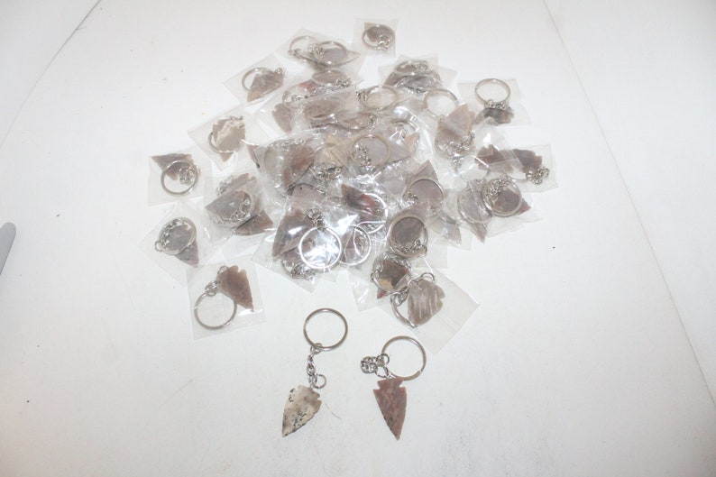 50 Stone arrowhead keychains 609 Gemstones Wholesale lot