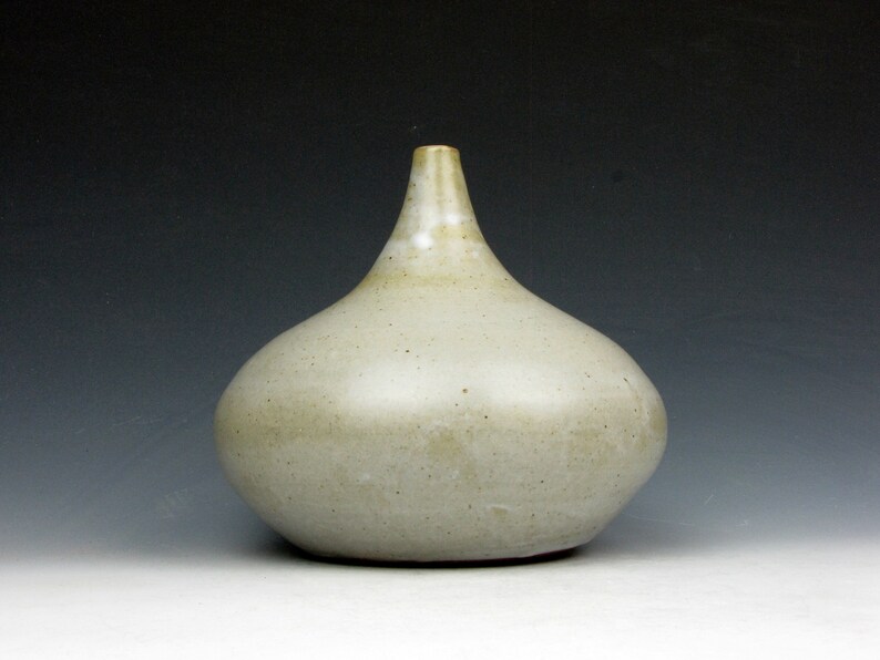 Teardrop Vase Vessel White Smooth 5.5 x 5.5 x 5.5 Goneaway Pottery V5956 image 1