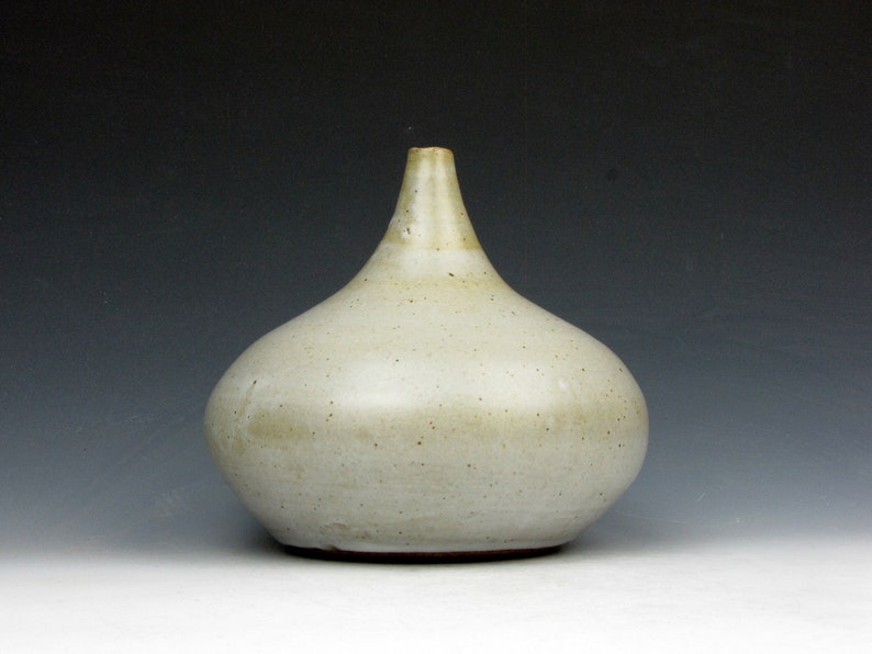 Teardrop Vase Vessel White Smooth 5.5 x 5.5 x 5.5 Goneaway Pottery V5956 image 4