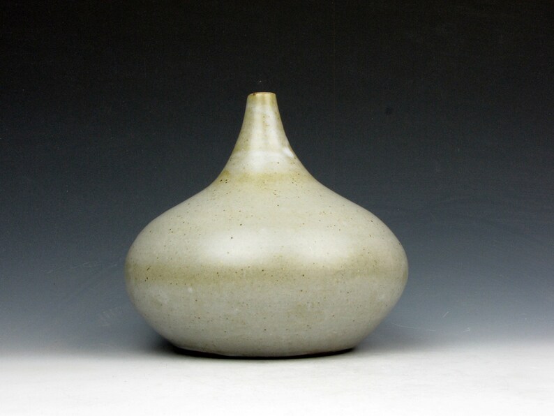Teardrop Vase Vessel White Smooth 5.5 x 5.5 x 5.5 Goneaway Pottery V5956 image 7