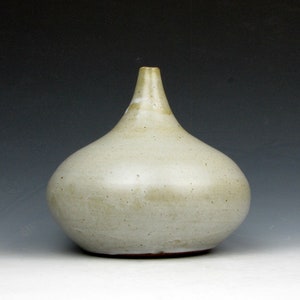 Teardrop Vase Vessel White Smooth 5.5 x 5.5 x 5.5 Goneaway Pottery V5956 image 3