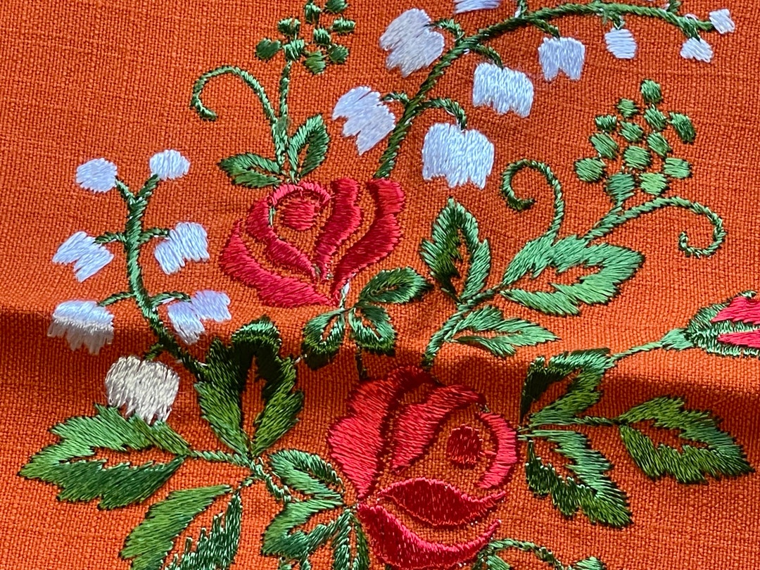 Vintage Retro Table Centre Piece Orange Fancy Trimmed Red Rose