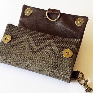 Cartera mujer, Cartera Boho, Cartera unisex suave marrón Boho, Cartera Festival de Cuero, Cartera mujer marrón, Cartera hombre Tribal estampada