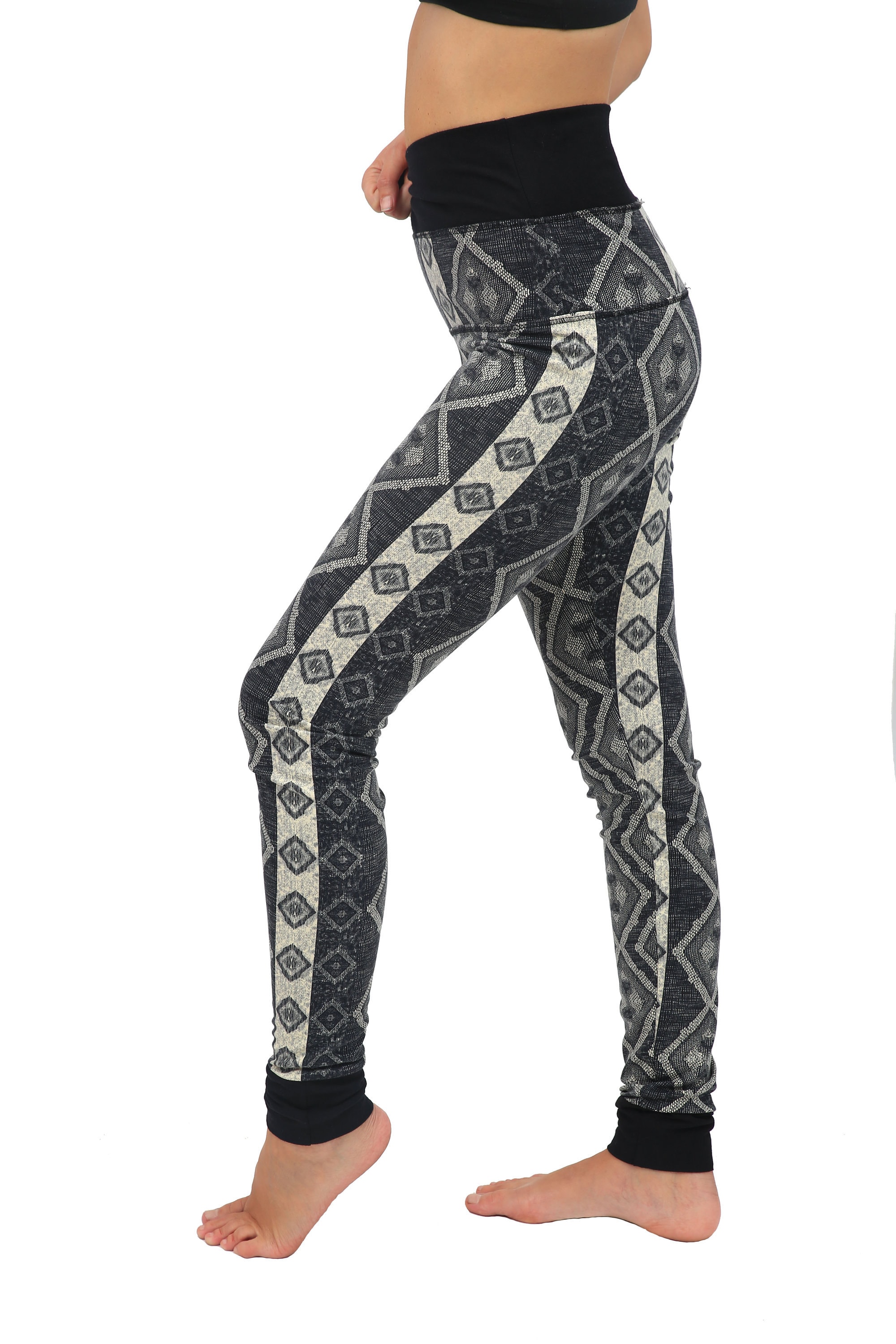 warm printed leggings