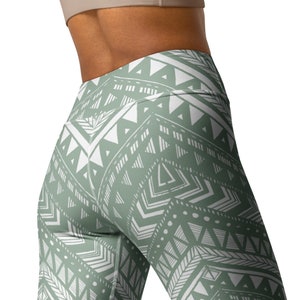 Stylish Light Khaki Tribal Tattoo Yoga Leggings