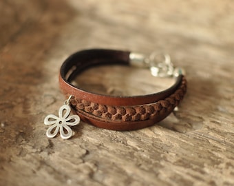 Brown women's leather bracelet CHARM DAISY, sterling silver, brown cowhide, plaited suede, silver pendant, handmade