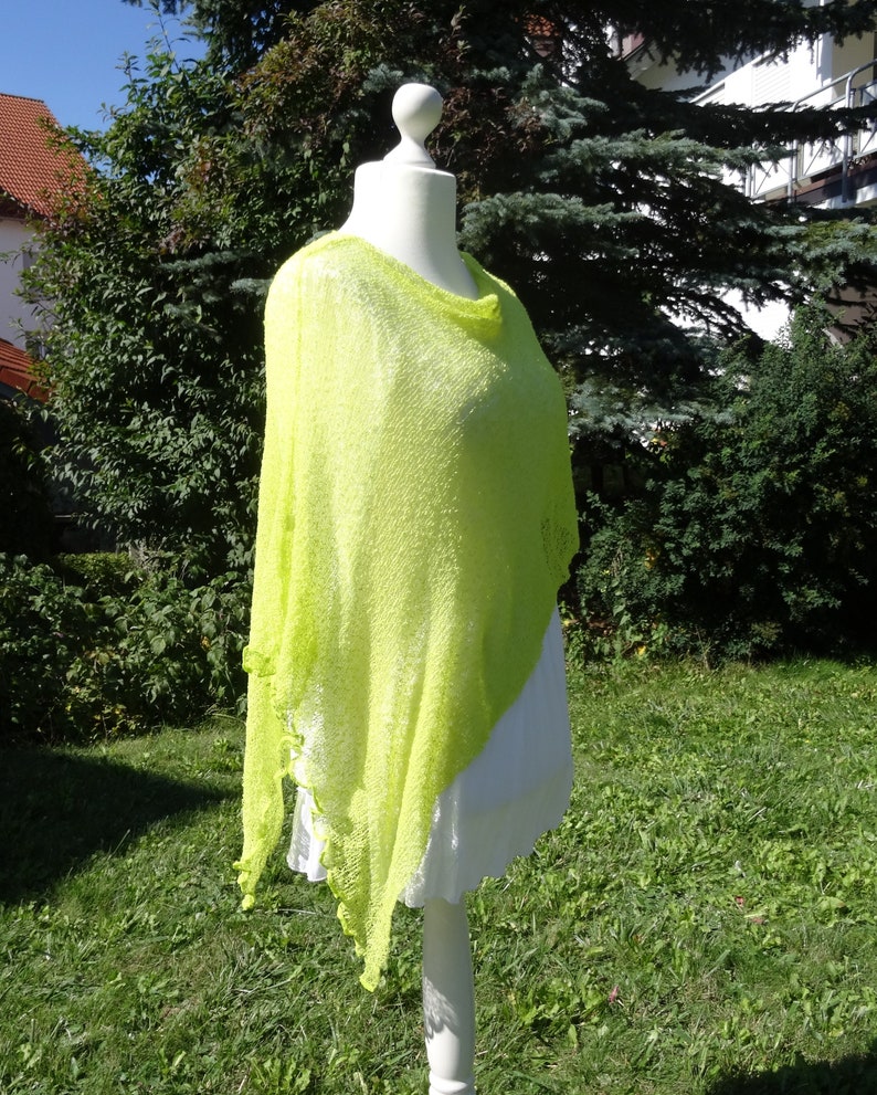 Poncho en tricot fin citronnelle tricot cape accessoire cape couverture d'épaule léger stretch jeter taille unique étole accessoire fait à la main image 1