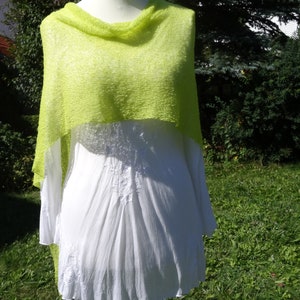 Poncho en tricot fin citronnelle tricot cape accessoire cape couverture d'épaule léger stretch jeter taille unique étole accessoire fait à la main image 3