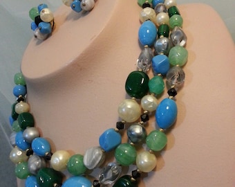 Vintage signed CARNEGIE Graduated Faceted Beaded Necklace Earrings Set