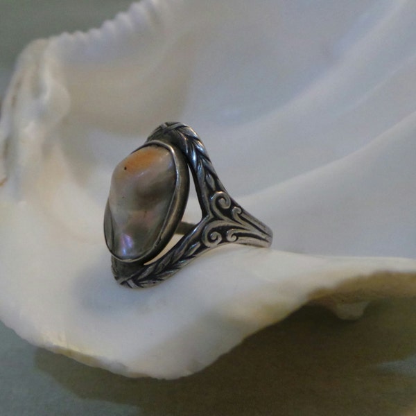Vintage Antique Victorian Sterling Silver Natural Abalone Blister Pearl Ring