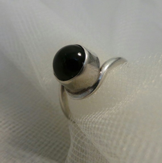 Vintage Sterling Silver Garnet Ring - image 1