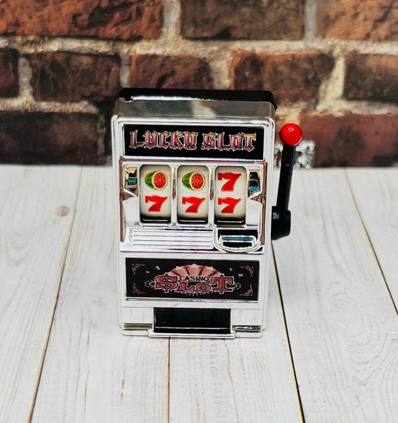 ミニチュアスロットマシン：偽札付き12インチ人形アクセサリー - Etsy 日本