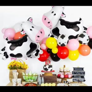 Large Mylar Cow Balloon / Cowgirl Party Balloons / Western Themed Party Decorations / Birthday Party Balloons