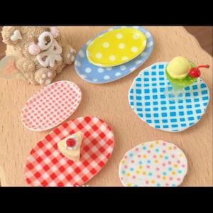 Dollhouse Farmhouse Dinner Plates 8 Pc Set Miniature Dinnerware Serving Trays
