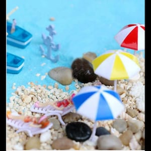 Dollhouse Miniature Beach Umbrella, Diorama, Fairy Garden Mini Umbrella