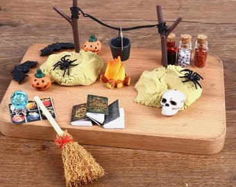 Dollhouse Halloween Set: Miniature Pumpkins & Spooky Decor