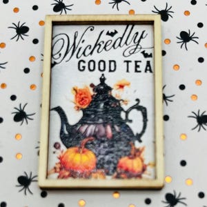 Puppenhaus Halloween Miniaturen: Kuchen, Latte, Terrarium Requisiten White Frame